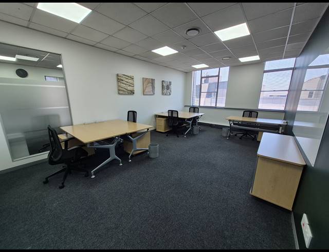 57M² OFFICE TO LET IN SANDTON CENTRAL